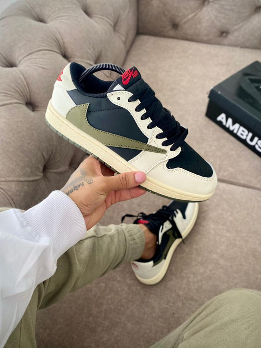 JORDAN RETRO 1 LOW TRAVIS SCOTT
