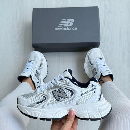 NEW BALANCE 530 V2 BLANCO NEGRO