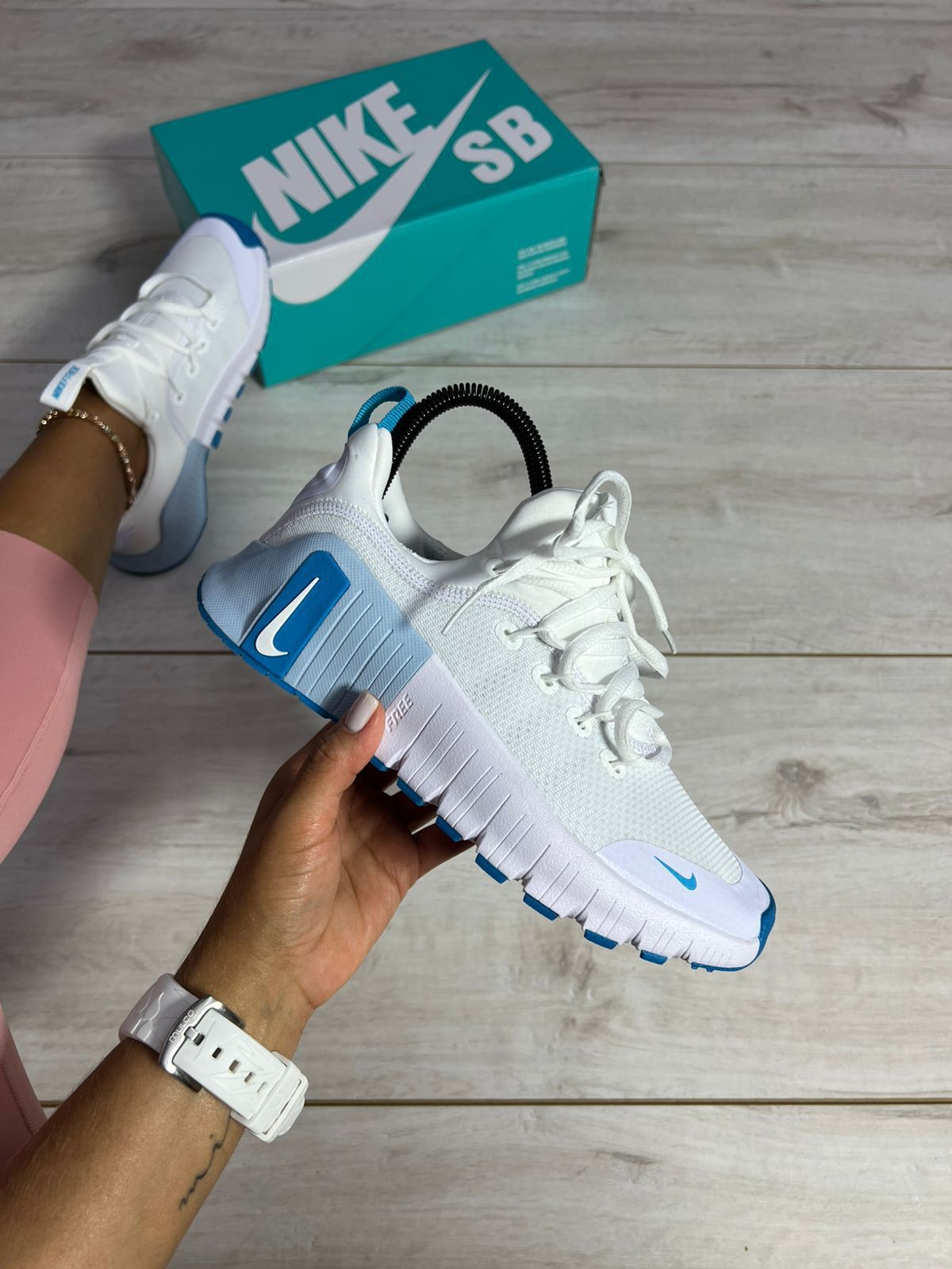 NIKE FREE METCON 6 BLANCO/AZUL