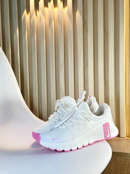 NIKE FREE METCON 6 BLANCO/ROSADO
