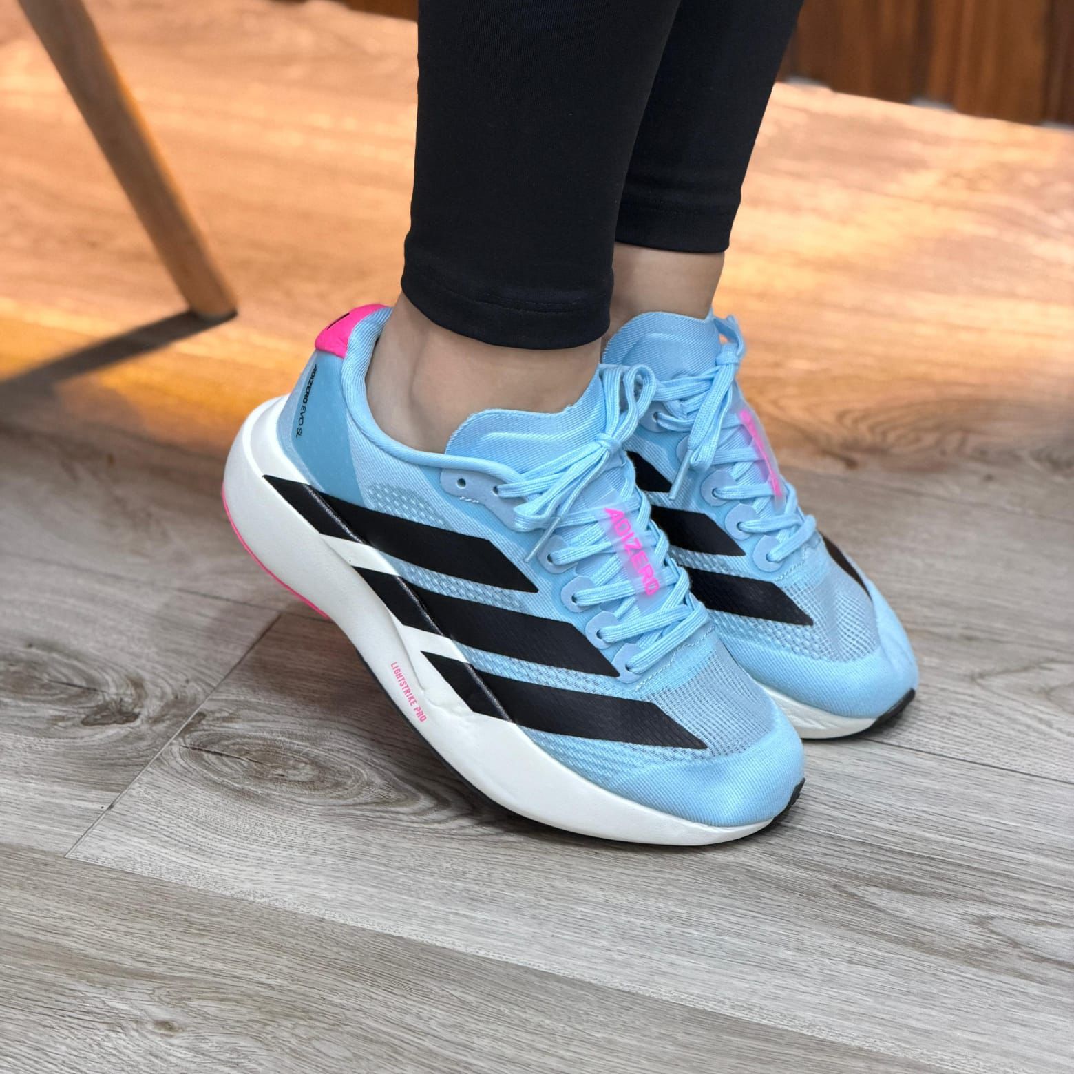 ADIDAS ADIZERO EVO SL