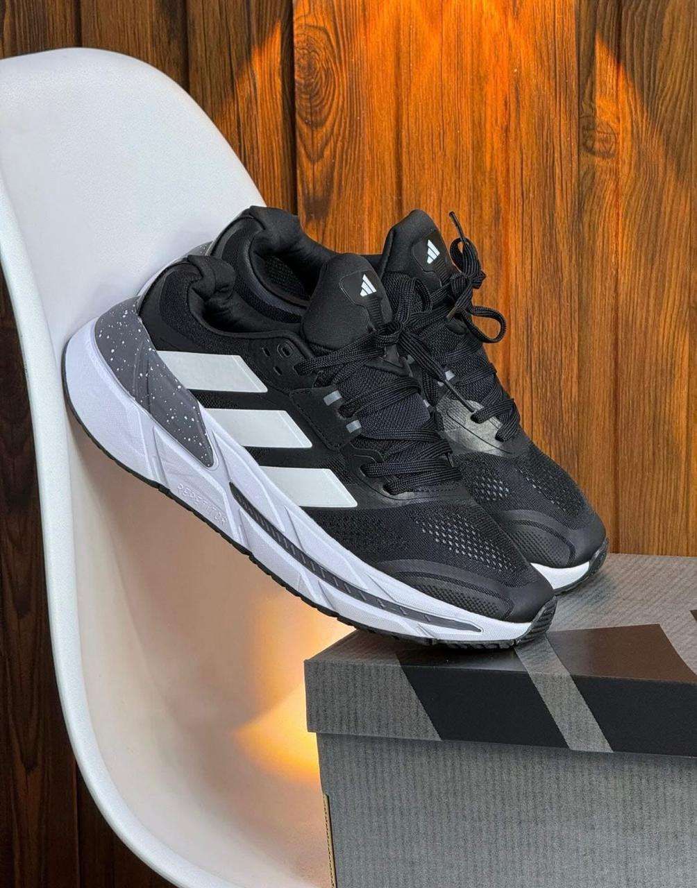 ADIDAS ADISTAR NEGRO / BLANCO