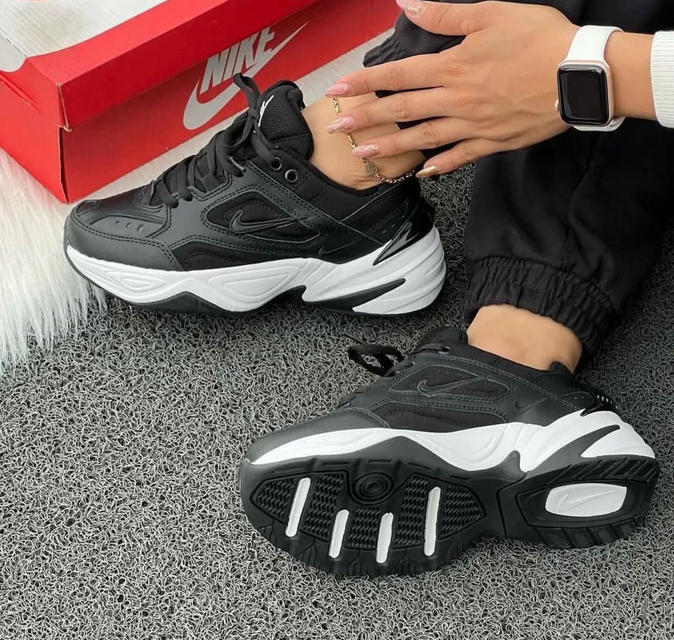 NIKE TEKNO NEGRO/BLANCO