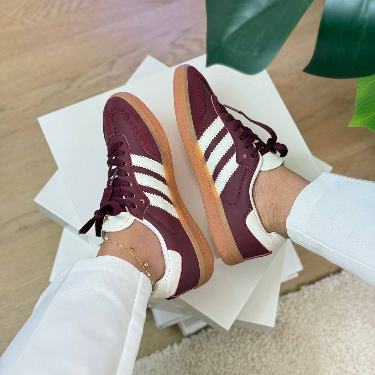 ADIDAS SAMBA OG "Maroon/Core White/Gold Metallic"