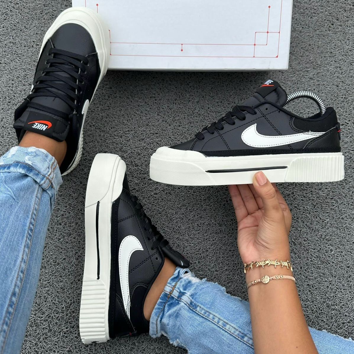 NIKE LEGACY LIFT COURT NEGRO BLANCO