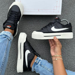NIKE LEGACY LIFT COURT NEGRO BLANCO
