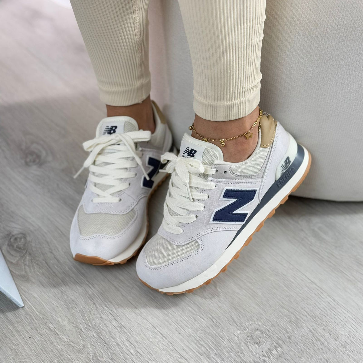 NEW BALANCE 574 BEIGE N AZUL