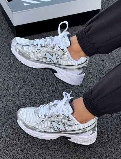 NEW BALANCE 740
