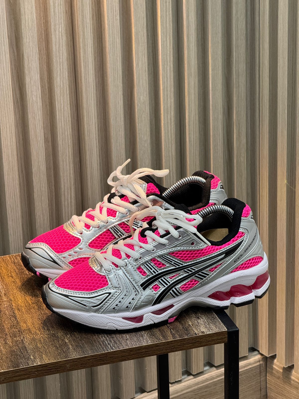 ASICS GEL KAYANO 14 ROSA