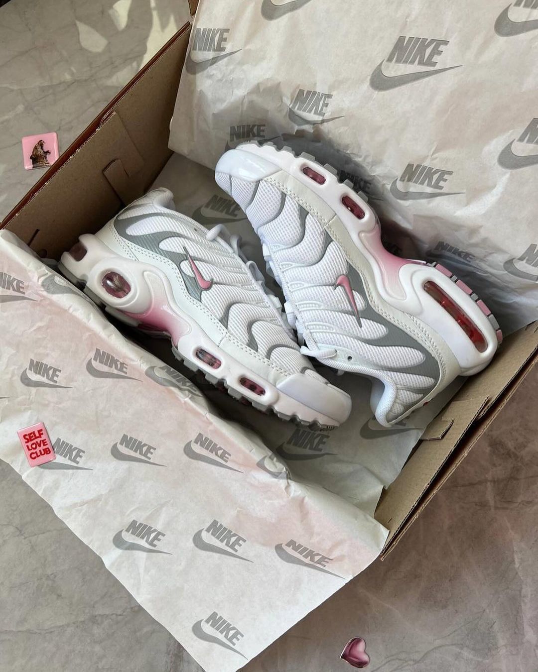 NIKE TN BLANCO / ROSA
