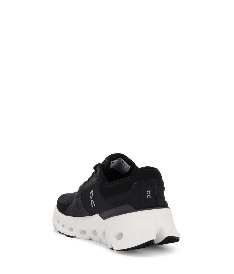 ON RUNNING CLOUDRUNNER 2 NEGRO BLANCO