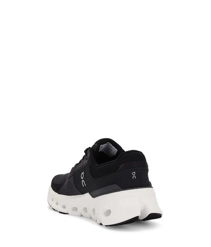ON RUNNING CLOUDRUNNER 2 NEGRO BLANCO