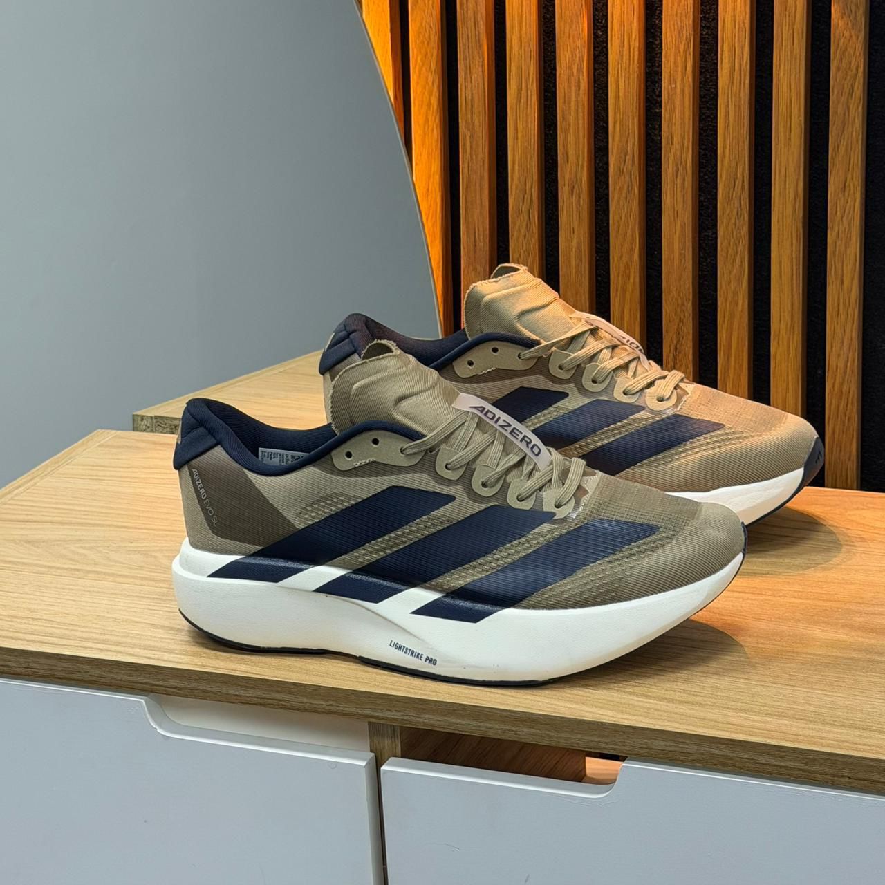 ADIDAS ADIZERO EVO SL