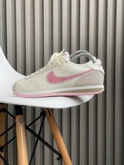 NIKE CORTEZ
