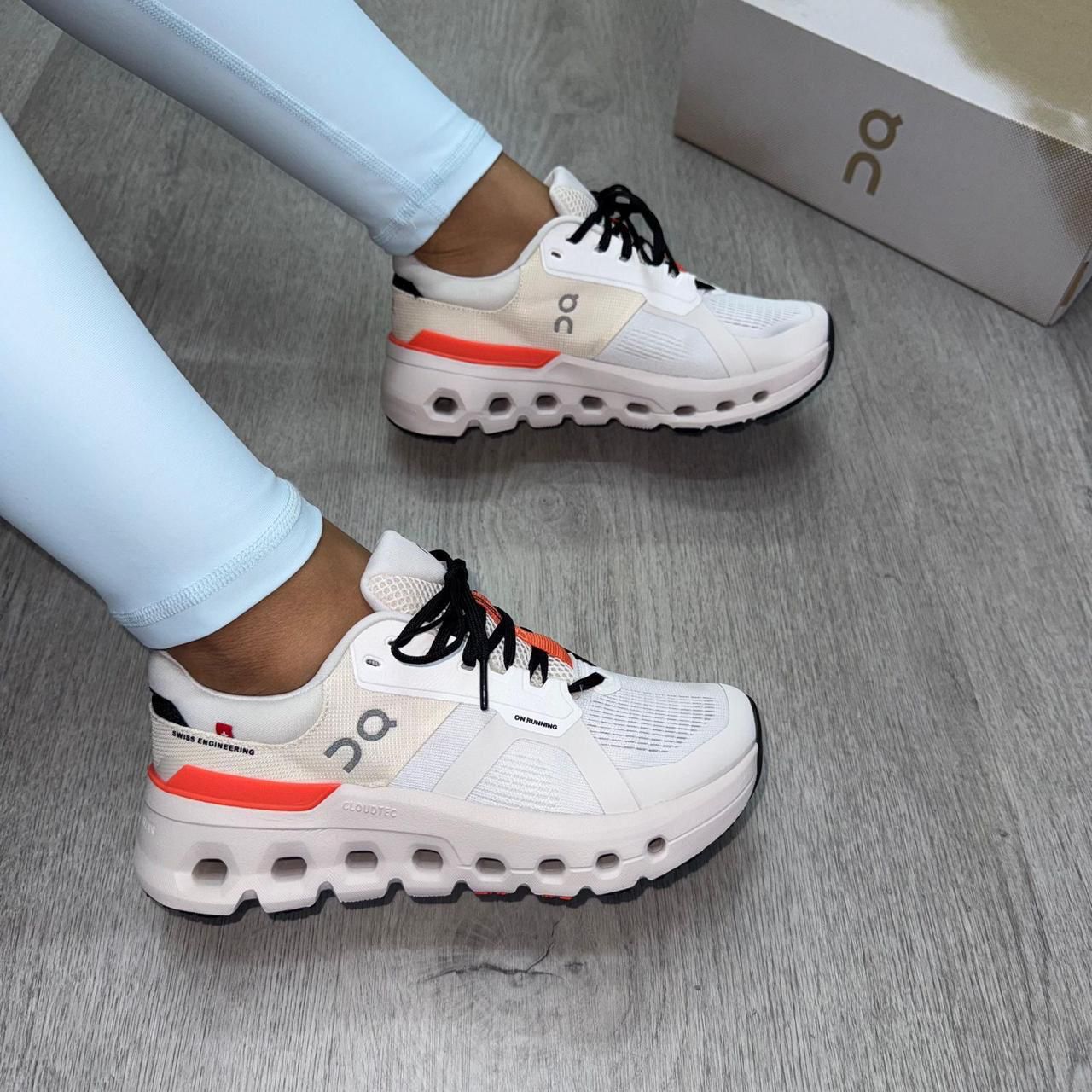 ON RUNNING CLOUDRUNNER 2 BLANCO NARANJA