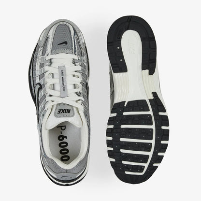 NIKE P6000 PLATEADO