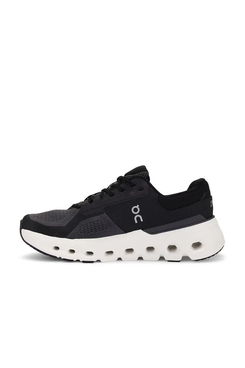 ON RUNNING CLOUDRUNNER 2 NEGRO BLANCO