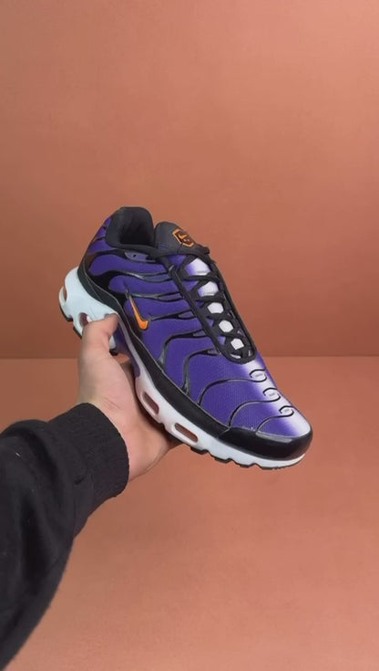 NIKE TN MORADO NEGRO